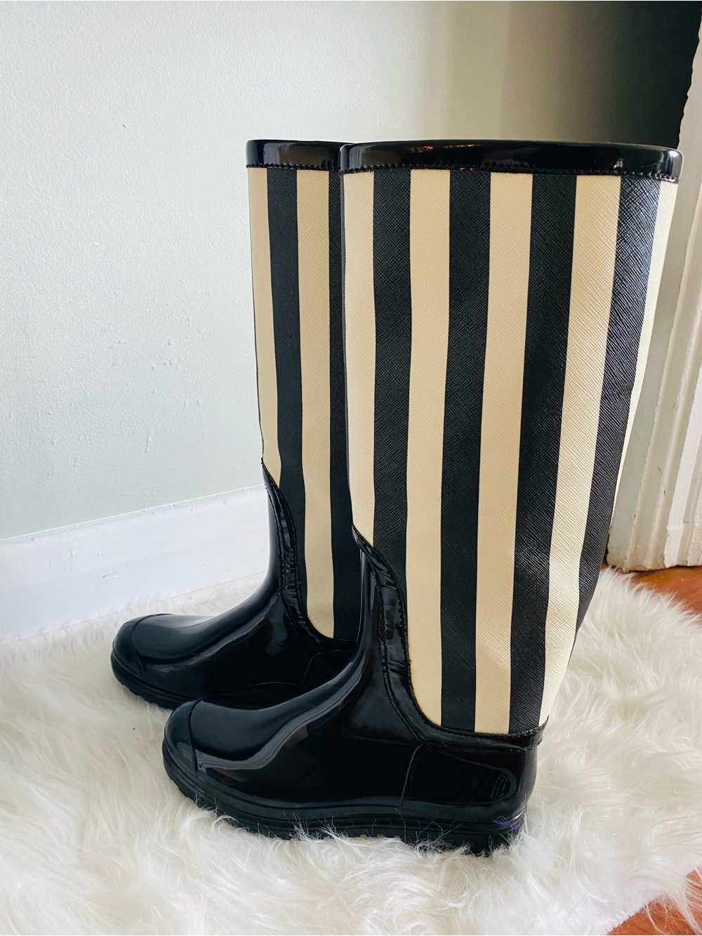 Dolce & Gabbana Wellington Knee High Black & Off White Striped Boots. Authentic - Picture 11 of 17